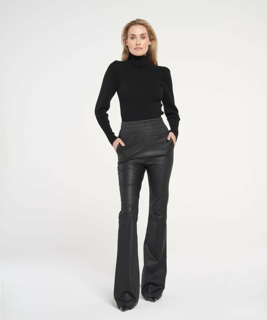 Ibana Pinnie Black Online