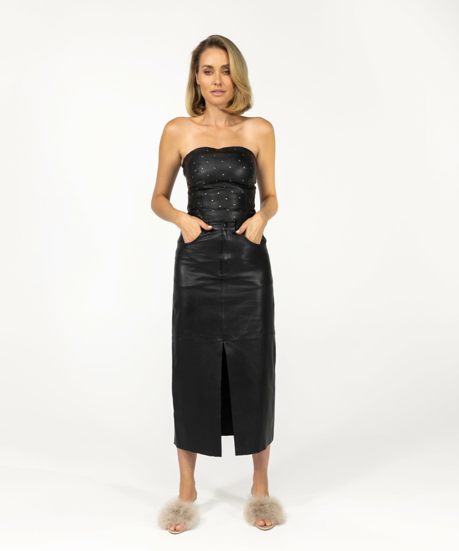 Ibana Taar Studs Black Wholesale